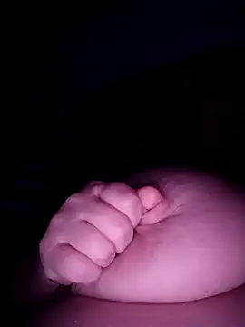 Snapshot of poussychats chatting on 02-07-25, 01:25 poussychats online show from 02-07-25, 01:25