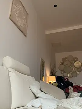 lyajoliee online show from 03-06-26, 08:11