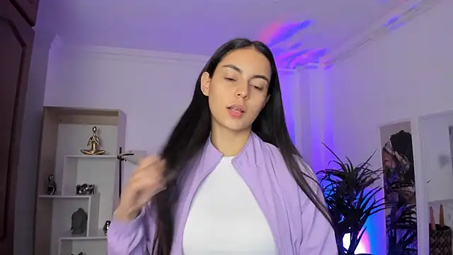 Aleejaa   online show from 03-18-25, 11:19