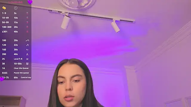 Aleejaa   online show from 06-06-26, 11:37