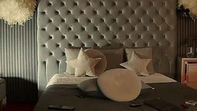 AmelyNoir online show from 02-24-25, 04:27