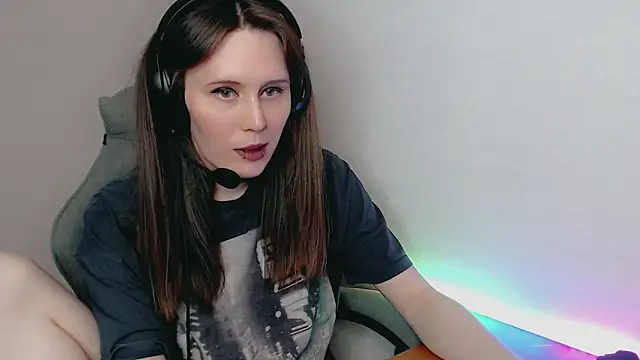 tracy cooper online show from 01-06-25, 02:58