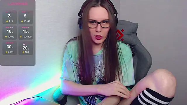 tracy cooper online show from 11-25-25, 03:01