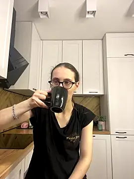 MartiniiSelenna online show from 11-28-25, 06:49