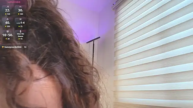 AngelinaRoss  online show from 11-13-25, 03:55