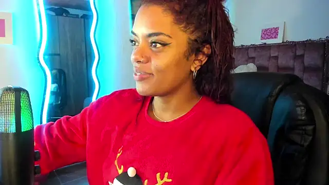 ladyrd1 online show from 12-25-24, 07:57