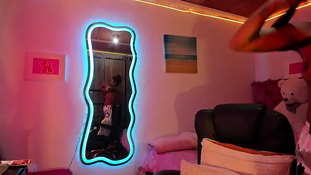 ladyrd1 online show from 02-27-25, 12:56