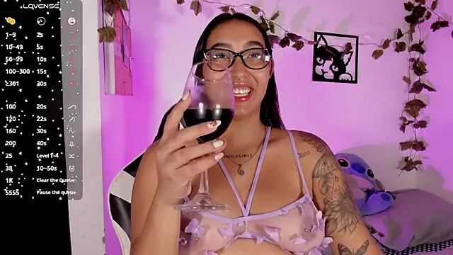 melanieecox online show from 12-20-25, 02:29