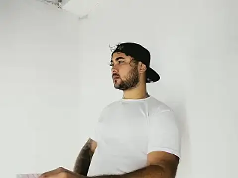 Sebas-hott online show from 10-22-25, 10:42