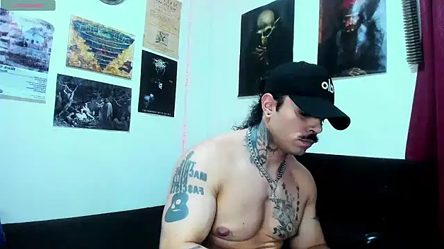 Snapshot of Van_Velckan chatting on 04-27-26, 06:11 Van Velckan online show from 04-27-26, 06:11