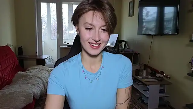 Snapshot of MalvinaBlum chatting on 10-30-25, 04:47 MalvinaBlum online show from 10-30-25, 04:47