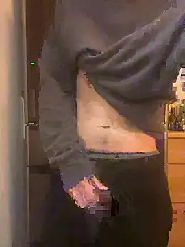 saku chan live online show from 11-28-25, 05:04