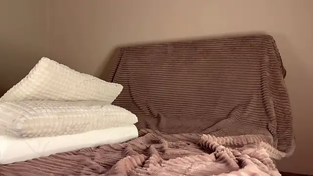 itsmaxxbaby  online show from 01-14-26, 05:57