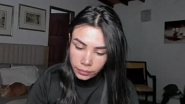 AnaHenao online show from 01-18-26, 09:51