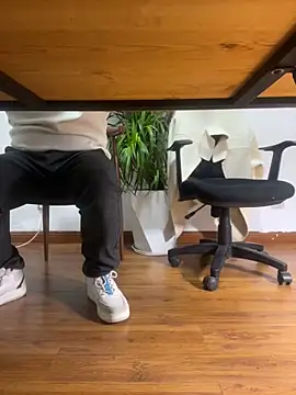 Snapshot of Annabody chatting on 12-27-24, 04:10 Annabody online show from 12-27-24, 04:10