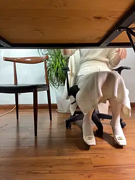 Snapshot of Annabody chatting on 01-09-25, 03:26 Annabody online show from 01-09-25, 03:26