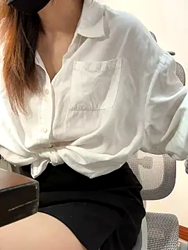 Snapshot of Annabody chatting on 10-15-25, 06:46 Annabody online show from 10-15-25, 06:46