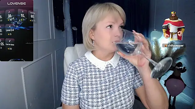 Juarnea online show from 02-19-25, 05:06