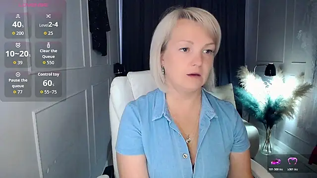 Snapshot of Juarnea chatting on 06-04-26, 10:21 Juarnea online show from 06-04-26, 10:21