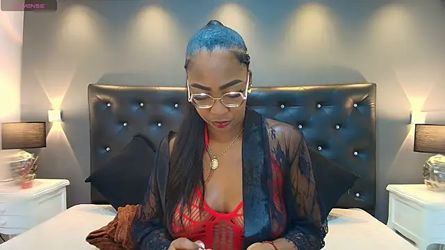 dirtyvictoria online show from 12-17-25, 12:33