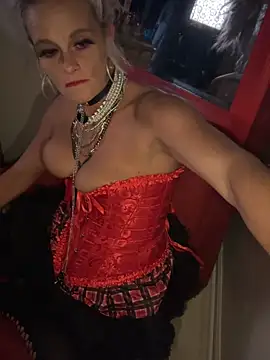 vixendoll87 online show from 02-06-26, 07:02