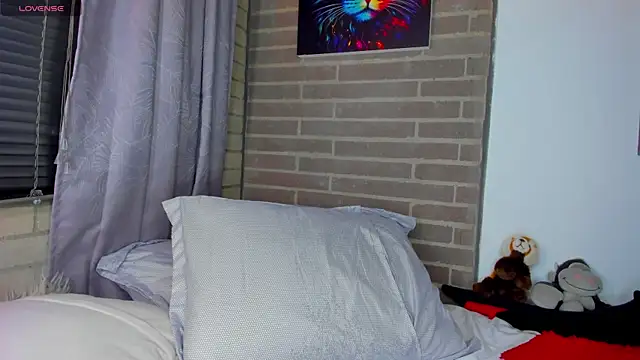 liam oficial02 online show from 04-17-26, 03:53