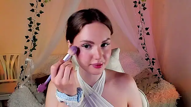 Snapshot of MishkaMe chatting on 11-04-25, 04:50 MishkaMe online show from 11-04-25, 04:50