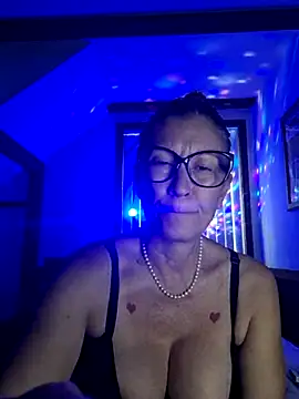 Snapshot of TheDime chatting on 03-01-25, 11:58 TheDime online show from 03-01-25, 11:58