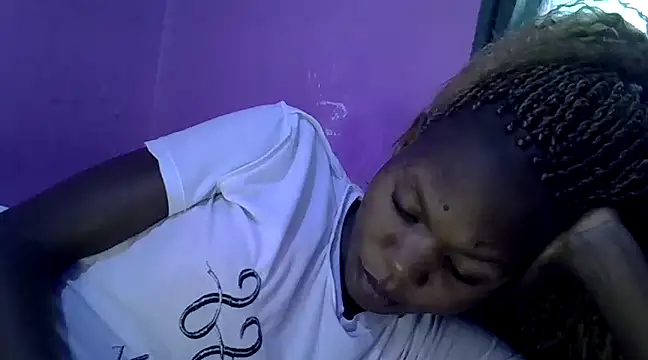 Snapshot of Cute_tamara chatting on 12-13-24, 09:02 Cute tamara online show from 12-13-24, 09:02