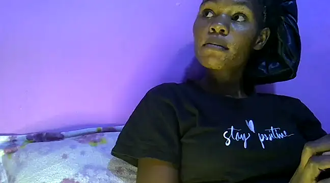 Snapshot of Cute_tamara chatting on 12-22-24, 06:37 Cute tamara online show from 12-22-24, 06:37