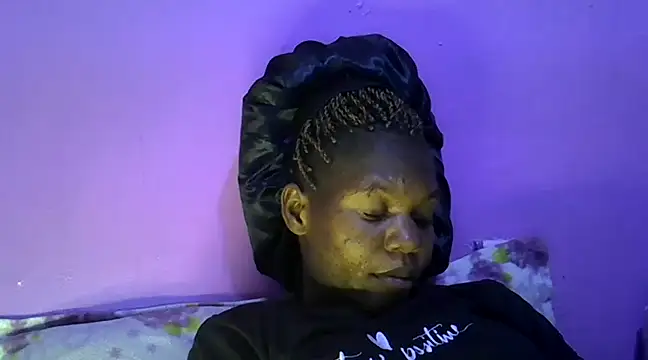 Snapshot of Cute_tamara chatting on 12-22-24, 09:42 Cute tamara online show from 12-22-24, 09:42