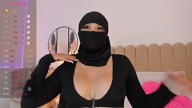Snapshot of nashi_ra chatting on 01-22-25, 10:15 nashi ra online show from 01-22-25, 10:15