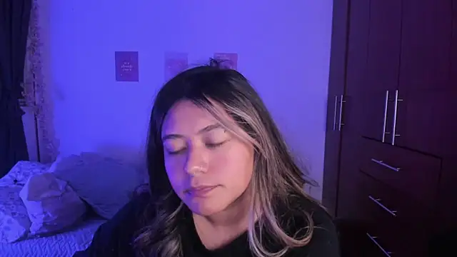 StephaniFox online show from 11-02-25, 02:25