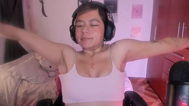 StephaniFox online show from 03-08-26, 02:04