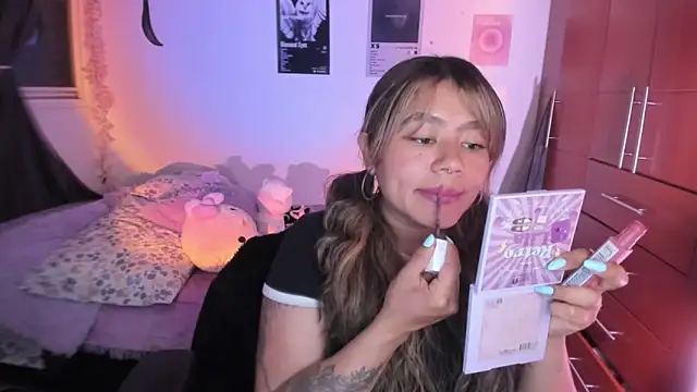 StephaniFox online show from 03-31-26, 01:18