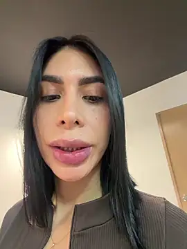 Snapshot of Dj_scarlettmorreti chatting on 05-22-26, 03:39 Dj scarlettmorreti online show from 05-22-26, 03:39