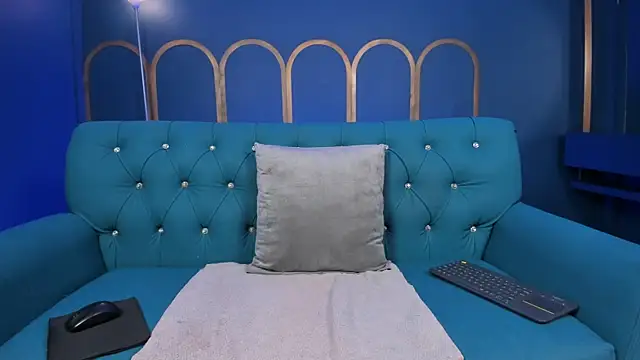 Snapshot of brennastone chatting on 10-30-25, 11:00 brennastone online show from 10-30-25, 11:00