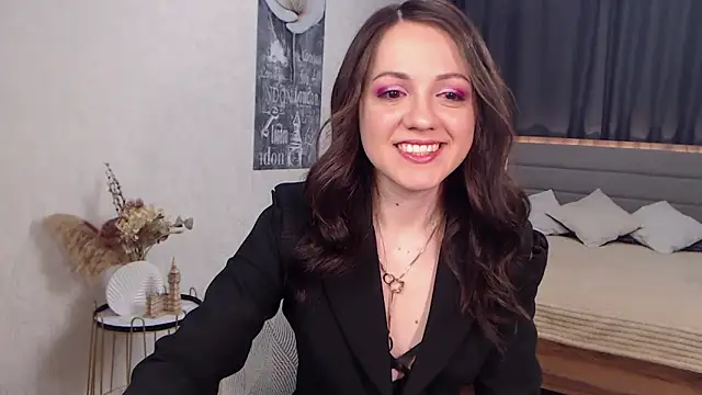 SusanMorado online show from 02-06-25, 07:35