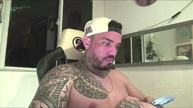 Snapshot of Angel_sex_latin chatting on 12-28-24, 04:19 Angel sex latin online show from 12-28-24, 04:19