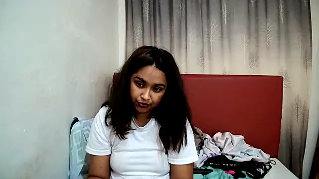 Cute Indian00 online show from 02-04-25, 11:05