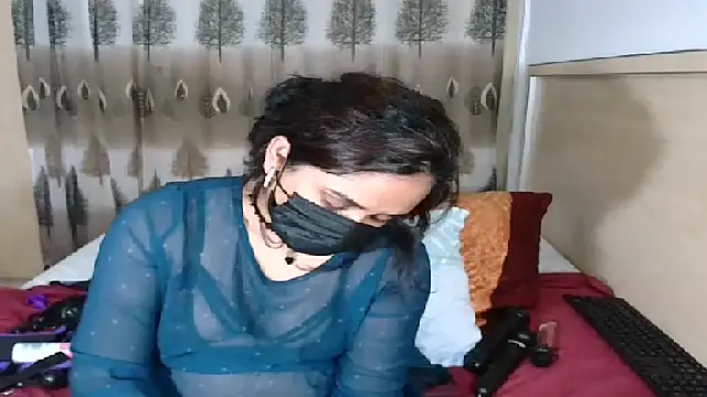 Cute Indian00 online show from 03-02-25, 08:07