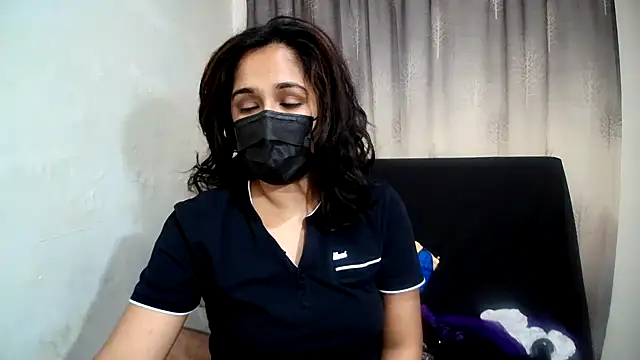 Cute Indian00 online show from 03-20-25, 09:59