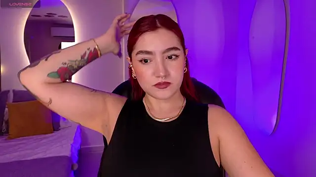 ViolettCastel online show from 11-25-25, 07:14