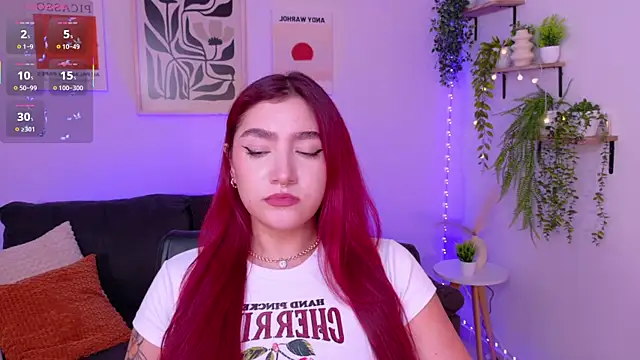 ViolettCastel online show from 04-14-26, 07:31