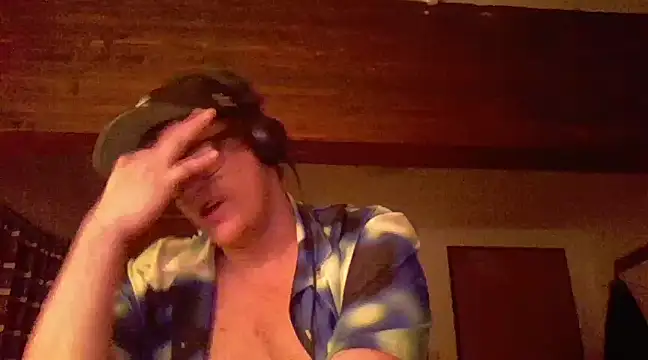 Bigthroaterboy online show from 01-04-25, 10:24