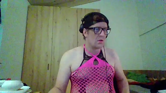 Bigthroaterboy online show from 09-16-25, 04:30