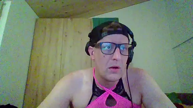 Bigthroaterboy online show from 09-24-25, 05:16