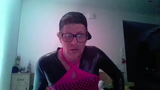 Bigthroaterboy online show from 03-19-26, 04:05
