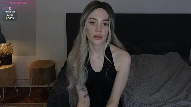 Sara Tranquil online show from 12-06-24, 10:19