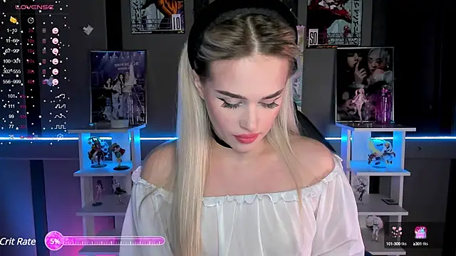 Snapshot of Ellen_Soft chatting on 12-11-24, 05:15 Ellen Soft online show from 12-11-24, 05:15